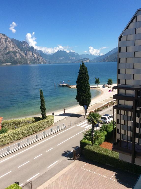 Hotel Anna มัลเชซิเน ภายนอก รูปภาพ